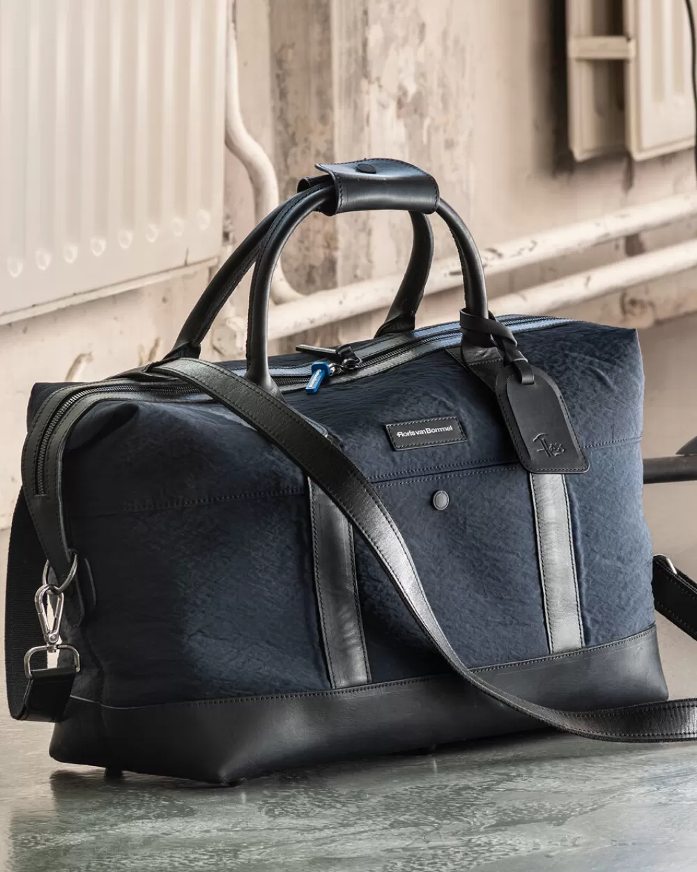 Floris van Bommel Taschen></noscript>Overnight-Tasche Textil Blau
