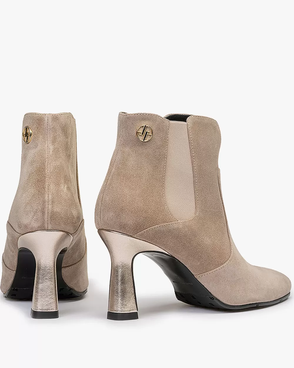 Floris van Bommel Office | Chelsea Boots></noscript>Saxi 03.00 Hellbraun